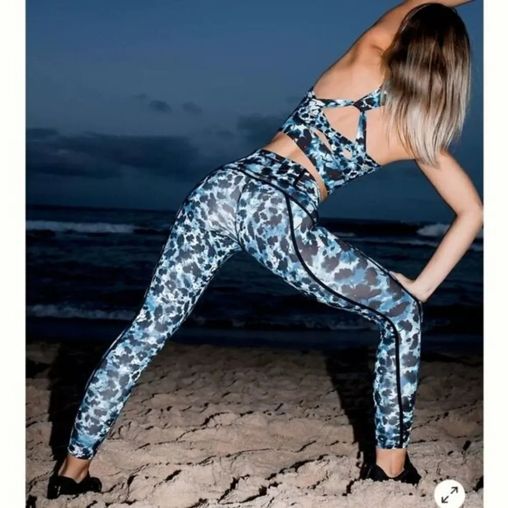 Free People Movement You're A Peach High-Rise Leggings